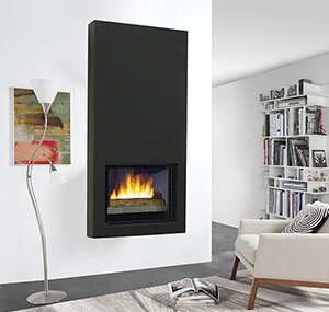 Cheminée design acier noir Altais